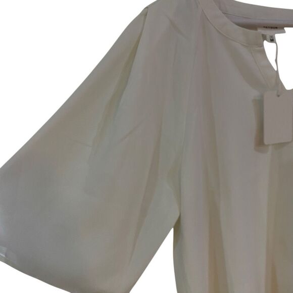 Heyson NWT cream flutter short sleeve vneck blouse medium career wear academia - Picture 4 of 6